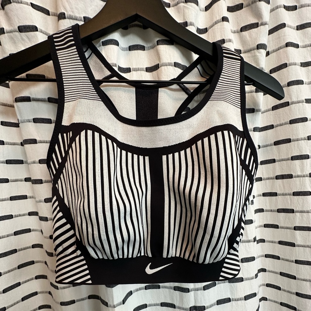 Nike Sports Bra- high support